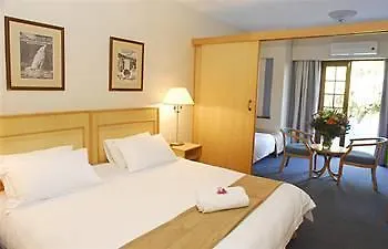 Protea Hotel Wilderness George 3*,